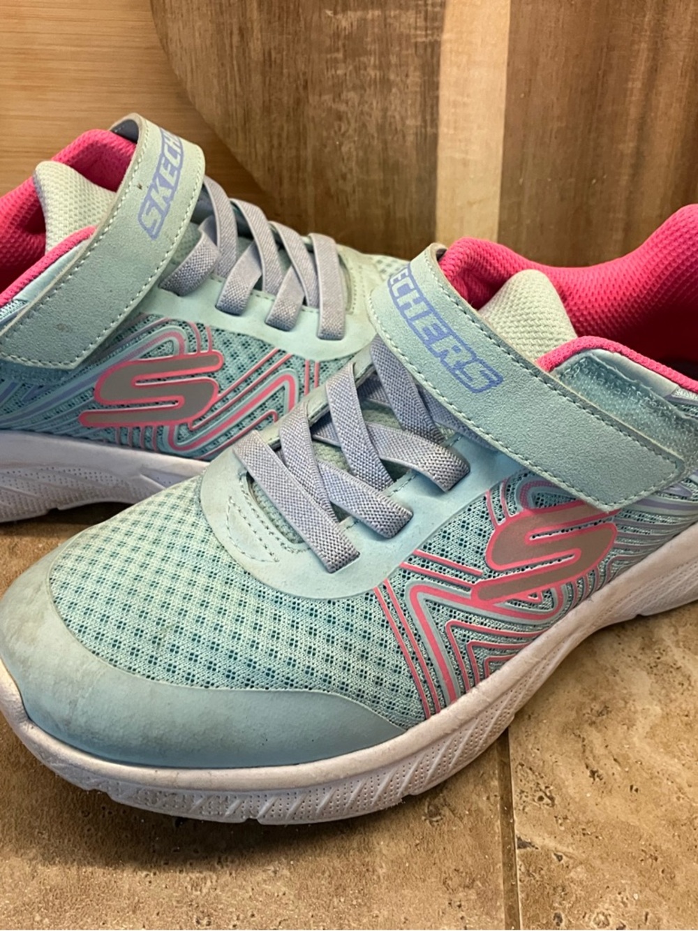 Skechers Kids Mint Green & Pink Hook-and-Loop Athletic Sneakers